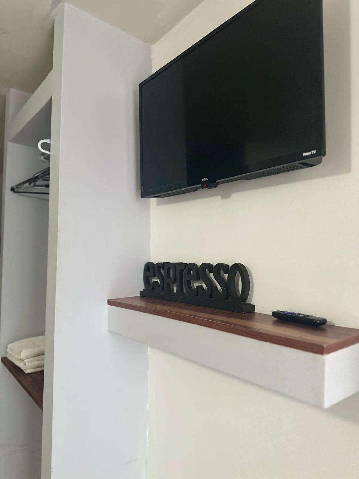 Apartamentos Ambassador Tijuana Esterno foto